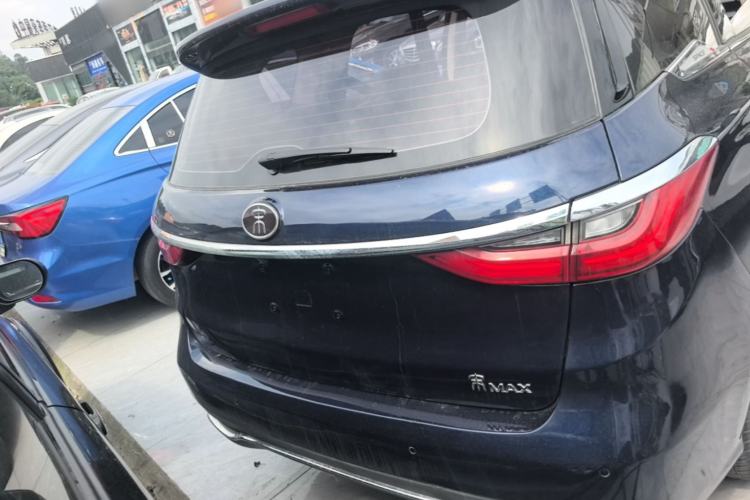 Used BYD Song MAX 2017 1.5T Automatic Smart Connect Prestige 7-Seater Rear