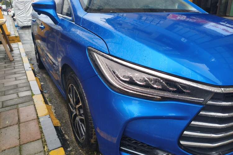 Used BYD Song MAX 2017 1.5T Automatic Smart Connect Elite 7-Seater Right Front Headlight
