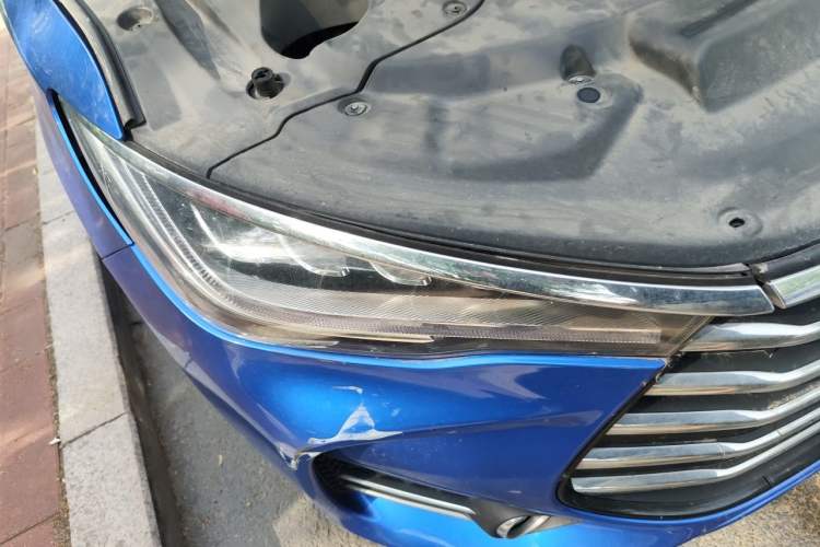 Used BYD Song MAX 2017 1.5T Automatic Smart Connect Elite 7-Seater Right Front Headlight