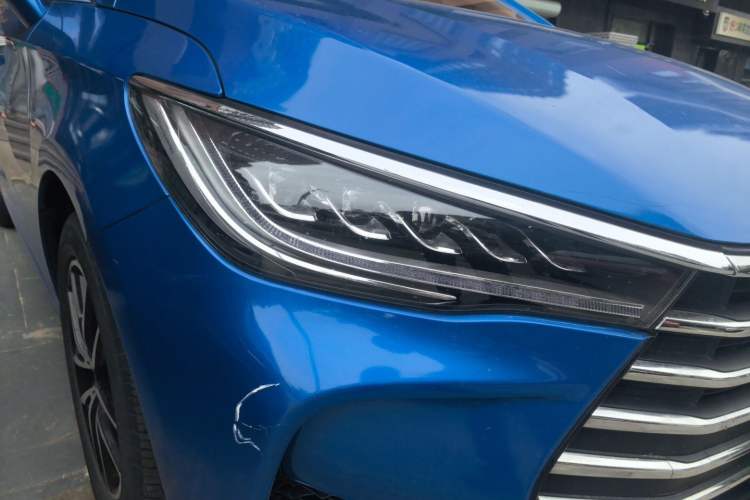 Used BYD Song MAX 2017 1.5T Automatic Smart Connect Elite 7-Seater Right Front Headlight