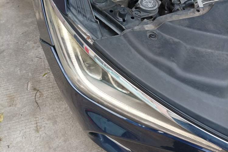 Used BYD Song MAX 2017 1.5T Automatic Smart Connect Elite 7-Seater Right Front Headlight