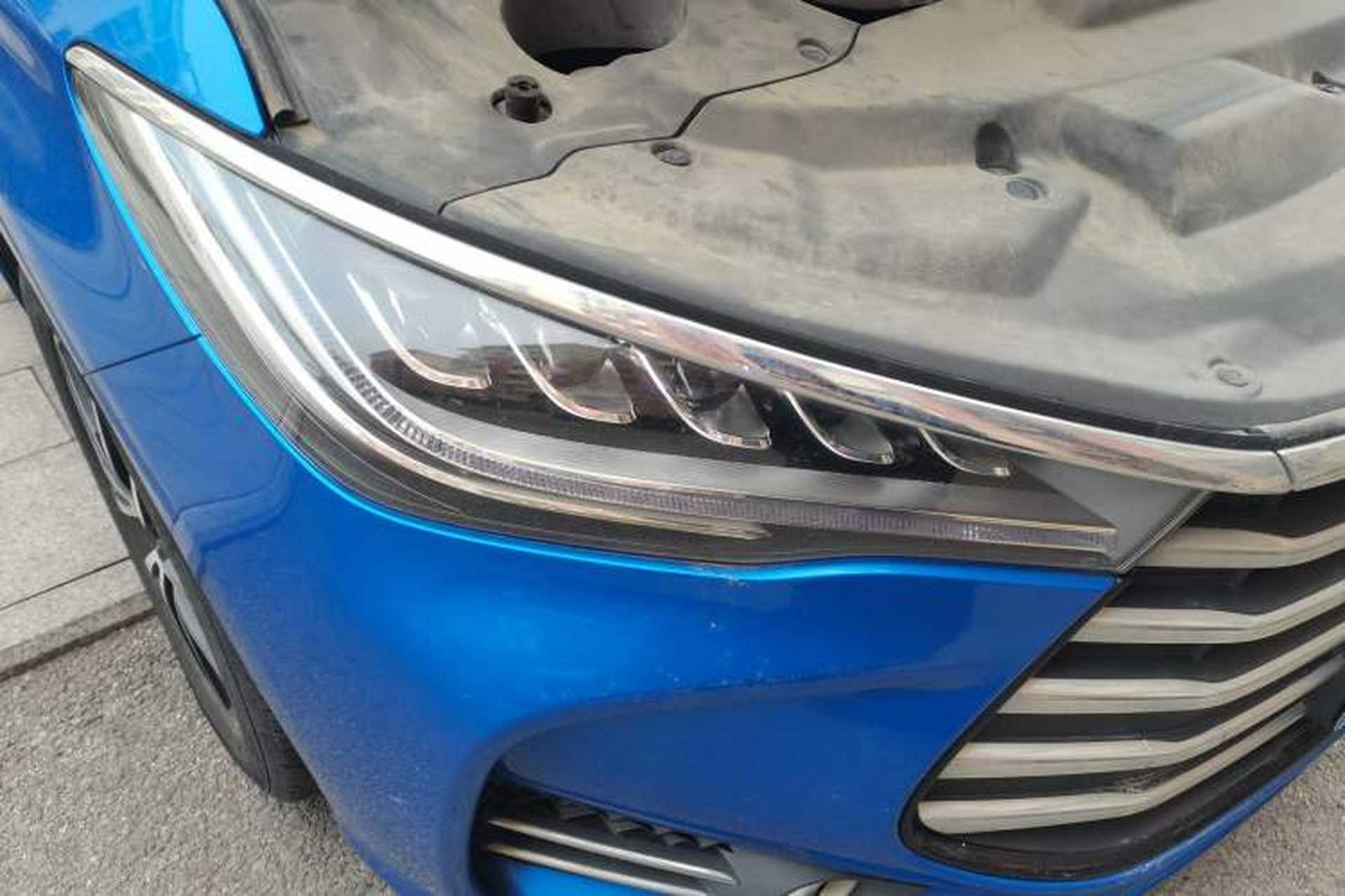 Used BYD Song MAX 2017 1.5T Automatic Smart Connect Elite 7-Seater Right Front Headlight