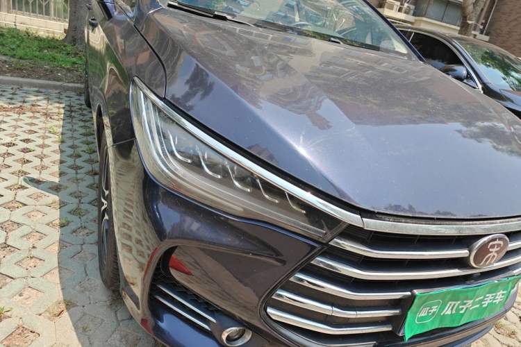 Used BYD Song MAX 2017 1.5T Automatic Smart Connect Elite 7-Seater Right Front Headlight