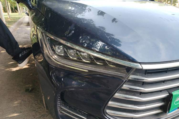 Used BYD Song MAX 2017 1.5T Automatic Smart Connect Elite 7-Seater Right Front Headlight