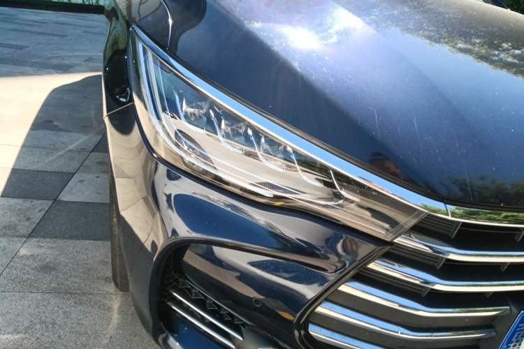 Used BYD Song MAX 2017 1.5T Automatic Smart Connect Prestige 7-Seater Right Front Headlight
