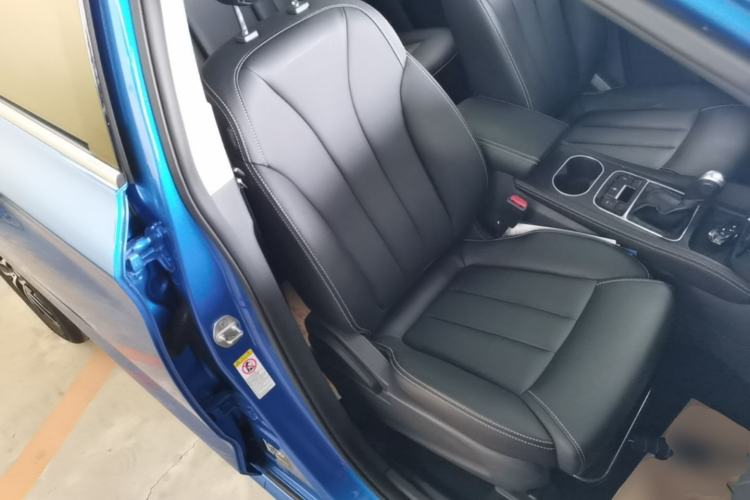 Used BYD Song MAX 2017 1.5T Automatic Smart Connect Elite 7-Seater Right Front Seat