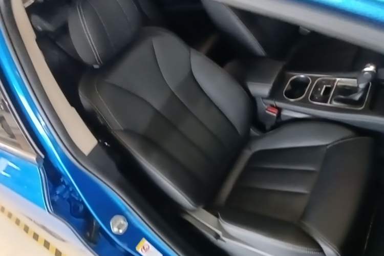 Used BYD Song MAX 2017 1.5T Automatic Smart Connect Elite 7-Seater Right Front Seat