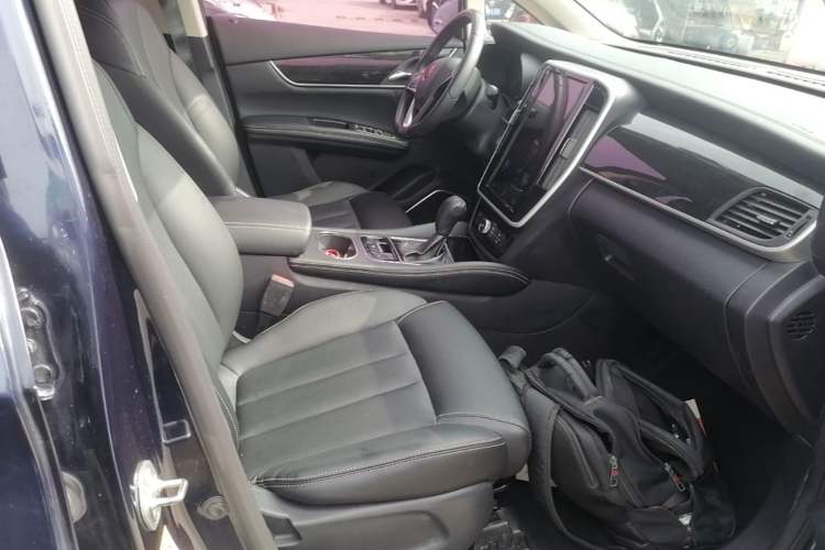 Used BYD Song MAX 2017 1.5T Automatic Smart Connect Elite 7-Seater Right Front Seat
