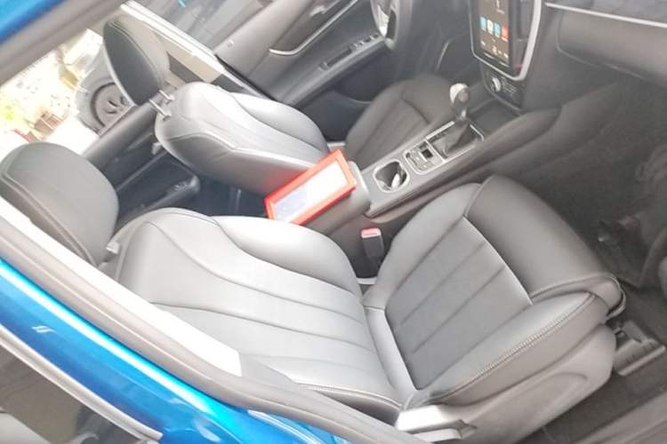 Used BYD Song MAX 2017 1.5T Automatic Smart Connect Elite 7-Seater Right Front Seat