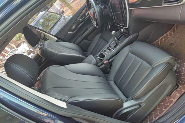 Used BYD Song MAX 2017 1.5T Automatic Smart Connect Prestige 7-Seater Right Front Seat
