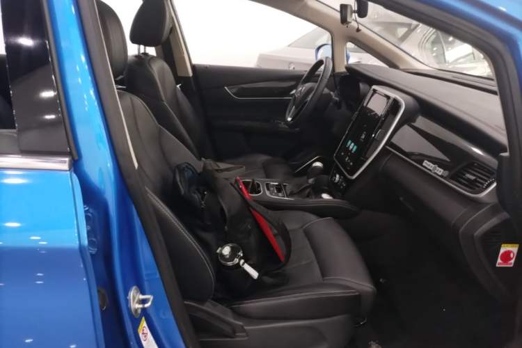 Used BYD Song MAX 2017 1.5T Automatic Smart Connect Elite 7-Seater Right Front Seat