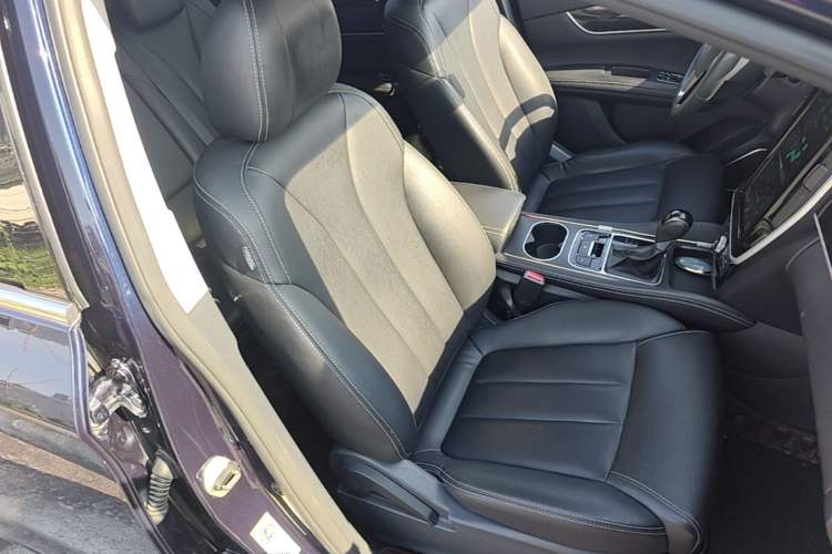 Used BYD Song MAX 2017 1.5T Automatic Smart Connect Elite 7-Seater Right Front Seat