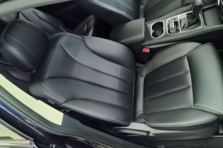 Used BYD Song MAX 2017 1.5T Automatic Smart Connect Elite 7-Seater Right Front Seat