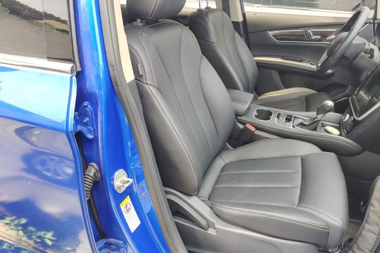 Used BYD Song MAX 2017 1.5T Automatic Smart Connect Prestige 7-Seater Right Front Seat