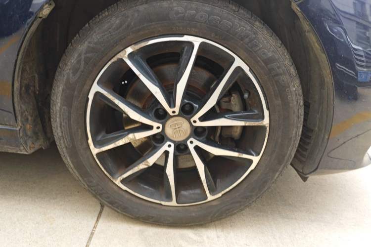 Used BYD Song MAX 2017 1.5T Automatic Smart Connect Elite 7-Seater Right Front Wheel Hub