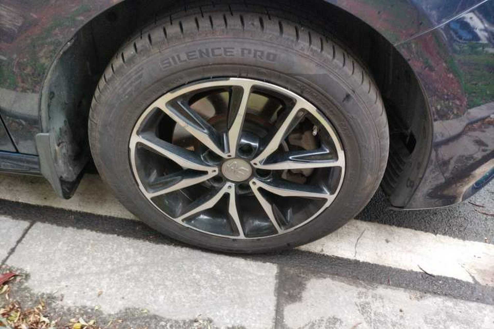 Used BYD Song MAX 2017 1.5T Manual Smart Connect Luxury 7-Seater Right Front Wheel Hub