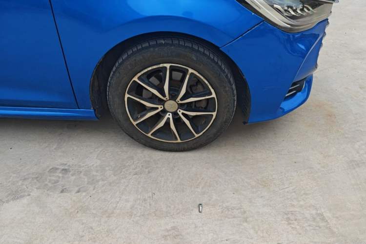 Used BYD Song MAX 2017 1.5T Automatic Smart Connect Elite 7-Seater Right Front Wheel Hub