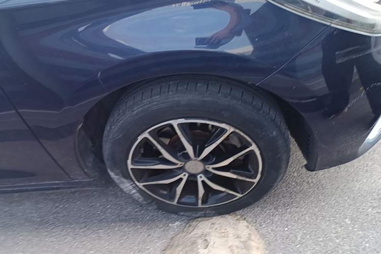 Used BYD Song MAX 2017 1.5T Automatic Smart Connect Elite 7-Seater Right Front Wheel Hub