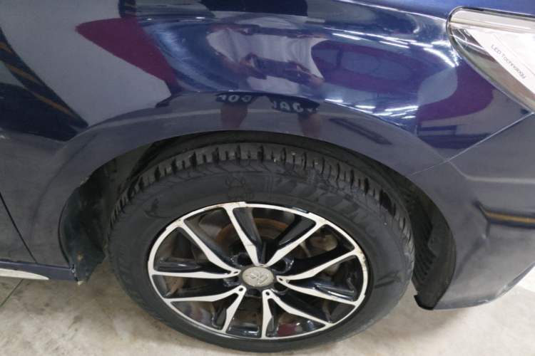Used BYD Song MAX 2017 1.5T Automatic Smart Connect Elite 7-Seater Right Front Wheel Hub