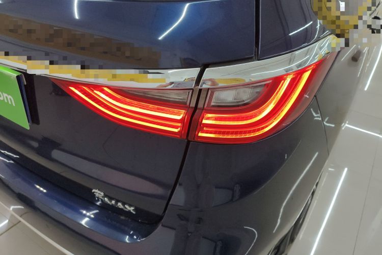 Used BYD Song MAX 2017 1.5T Automatic Smart Connect Elite 7-Seater Right Rear Taillight