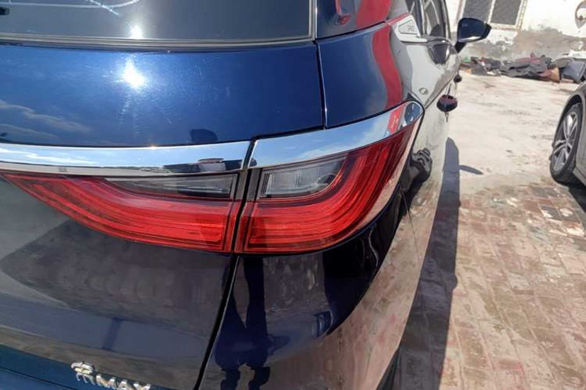 Used BYD Song MAX 2017 1.5T Manual Smart Connect Luxury 7-Seater Right Rear Taillight