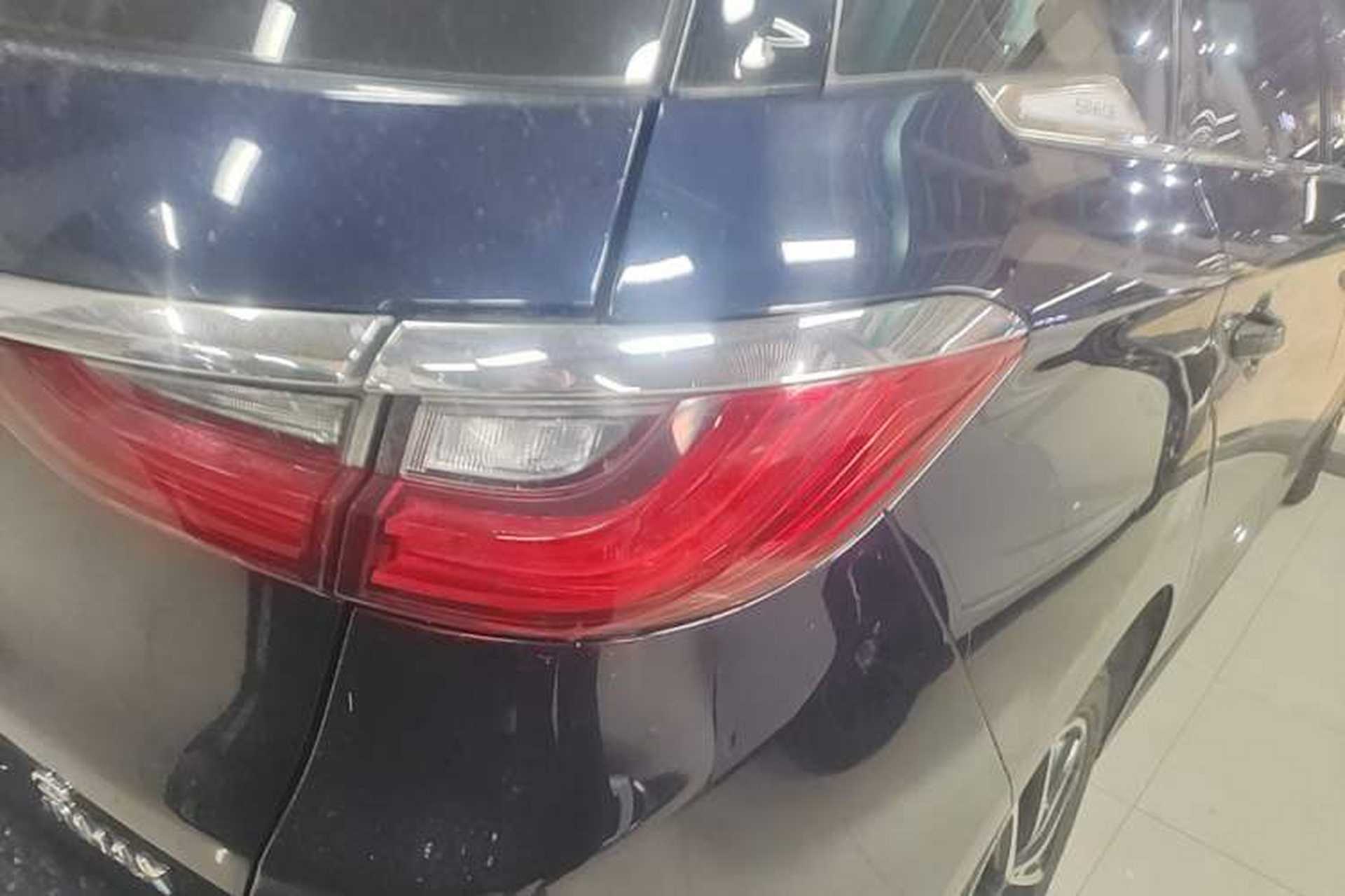 Used BYD Song MAX 2017 1.5T Automatic Smart Connect Elite 7-Seater Right Rear Taillight