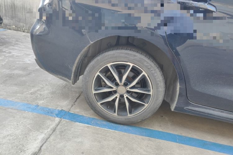 Used BYD Song MAX 2017 1.5T Automatic Smart Connect Luxury 7-Seater Right Rear Wheel Hub