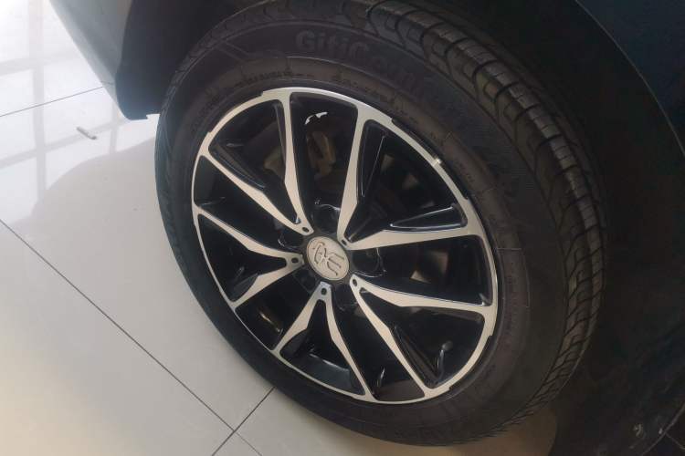 Used BYD Song MAX 2017 1.5T Automatic Smart Connect Elite 7-Seater Right Rear Wheel Hub