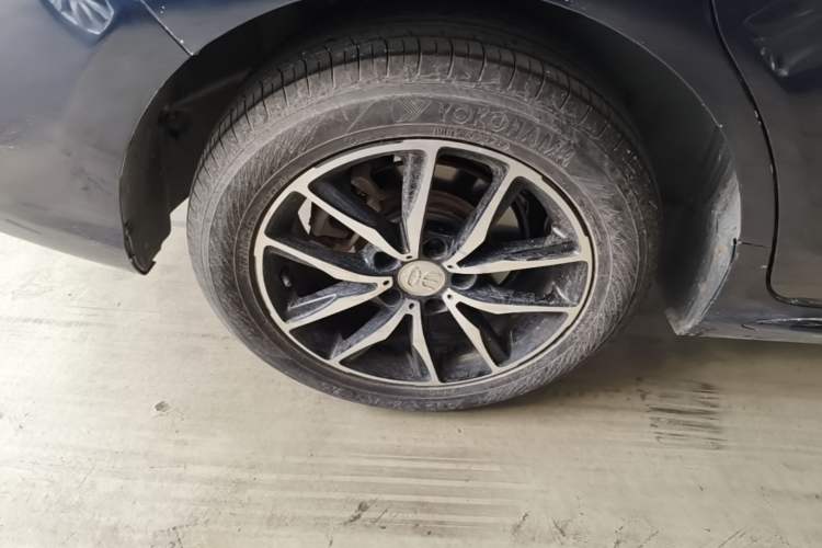 Used BYD Song MAX 2017 1.5T Automatic Smart Connect Elite 7-Seater Right Rear Wheel Hub