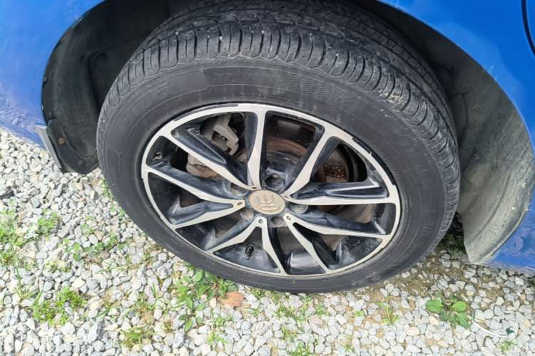 Used BYD Song MAX 2017 1.5T Automatic Smart Connect Prestige 7-Seater Right Rear Wheel Hub