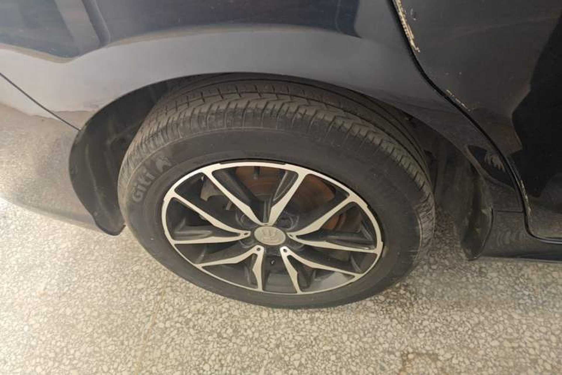 Used BYD Song MAX 2017 1.5T Automatic Smart Connect Prestige 7-Seater Right Rear Wheel Hub