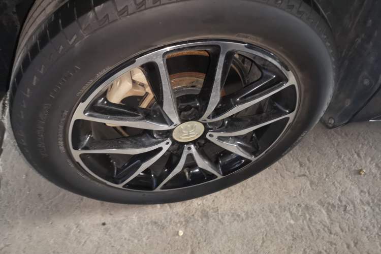 Used BYD Song MAX 2017 1.5T Automatic Smart Connect Elite 7-Seater Right Rear Wheel Hub