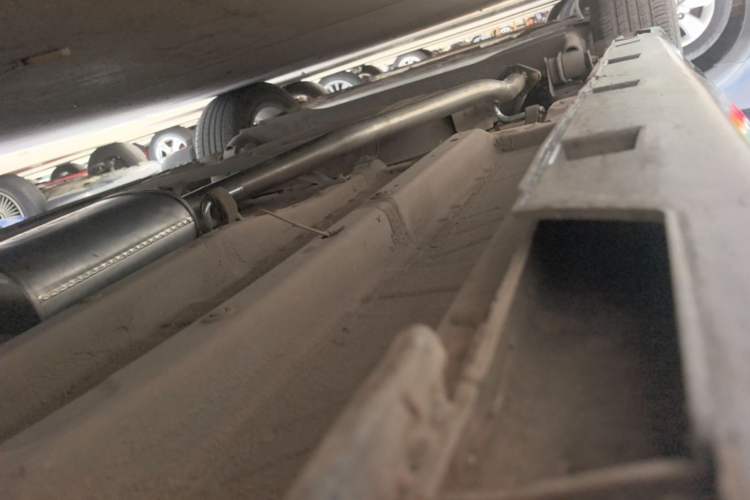 Used BYD Song MAX 2017 1.5T Automatic Smart Connect Prestige 7-Seater Right Side Sill