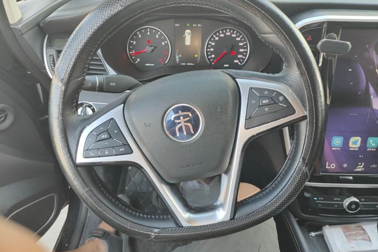 Used BYD Song MAX 2017 1.5T Automatic Smart Connect Luxury 7-Seater Steering Wheel