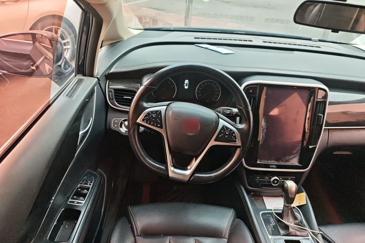 Used BYD Song MAX 2017 1.5T Automatic Smart Connect Elite 7-Seater Steering Wheel