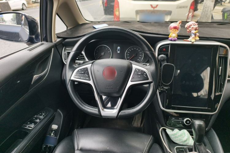 Used BYD Song MAX 2017 1.5T Automatic Smart Connect Elite 7-Seater Steering Wheel