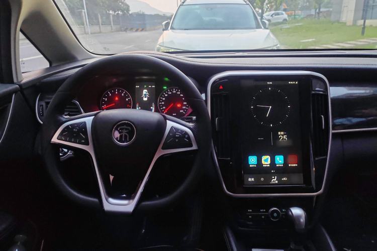 Used BYD Song MAX 2017 1.5T Automatic Smart Connect Elite 7-Seater Steering Wheel