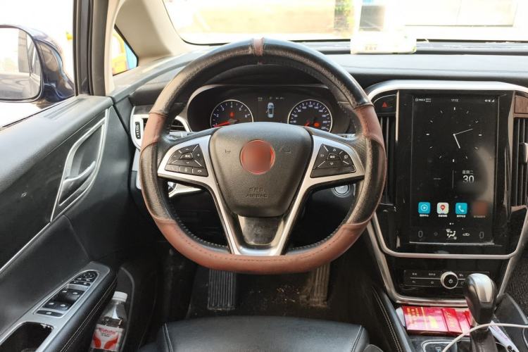 Used BYD Song MAX 2017 1.5T Automatic Smart Connect Luxury 7-Seater Steering Wheel