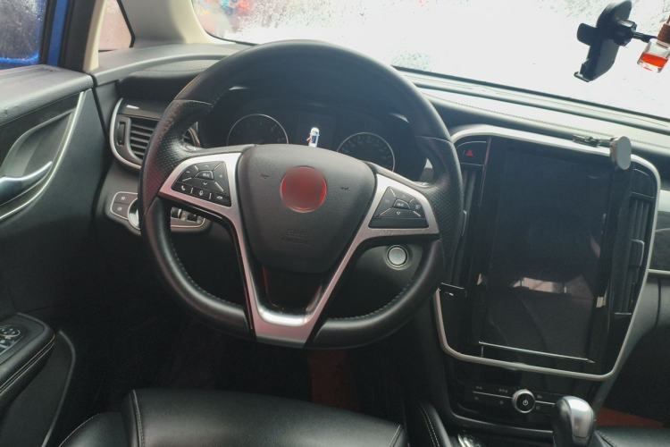 Used BYD Song MAX 2017 1.5T Automatic Smart Connect Elite 7-Seater Steering Wheel