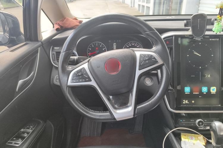 Used BYD Song MAX 2017 1.5T Automatic Smart Connect Luxury 7-Seater Steering Wheel