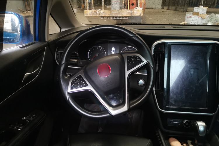 Used BYD Song MAX 2017 1.5T Automatic Smart Connect Elite 7-Seater Steering Wheel