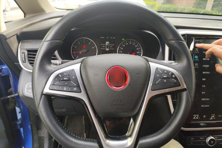Used BYD Song MAX 2017 1.5T Automatic Smart Connect Elite 7-Seater Steering Wheel