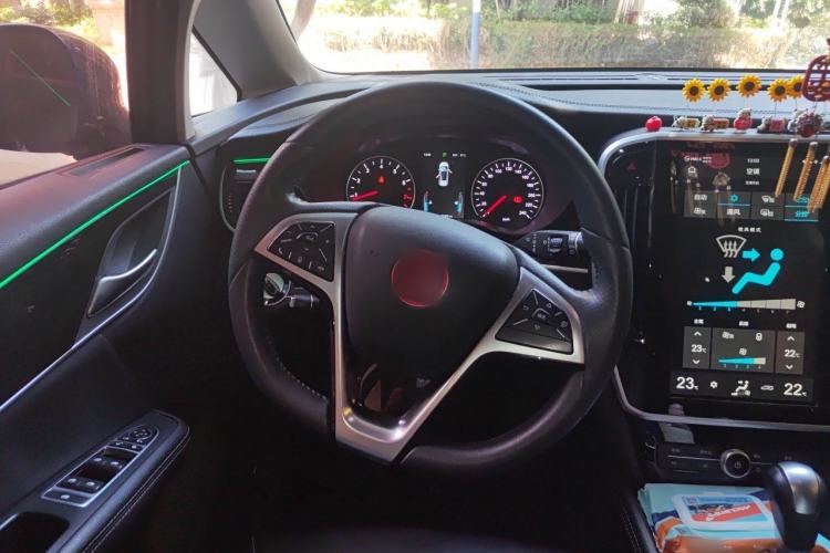 Used BYD Song MAX 2017 1.5T Automatic Smart Connect Elite 7-Seater Steering Wheel