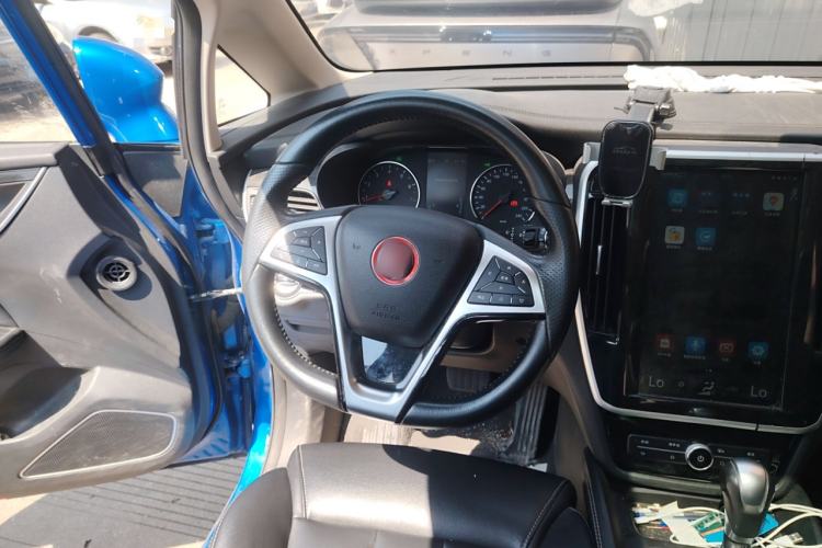 Used BYD Song MAX 2017 1.5T Automatic Smart Connect Prestige 7-Seater Steering Wheel