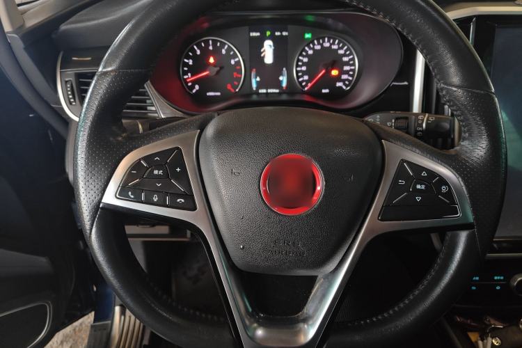Used BYD Song MAX 2017 1.5T Automatic Smart Connect Luxury 7-Seater Steering Wheel