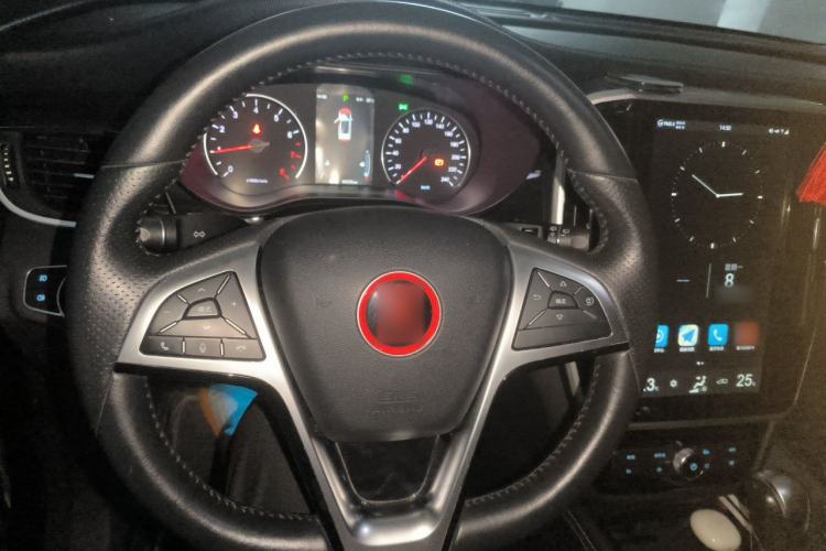 Used BYD Song MAX 2017 1.5T Automatic Smart Connect Luxury 7-Seater Steering Wheel
