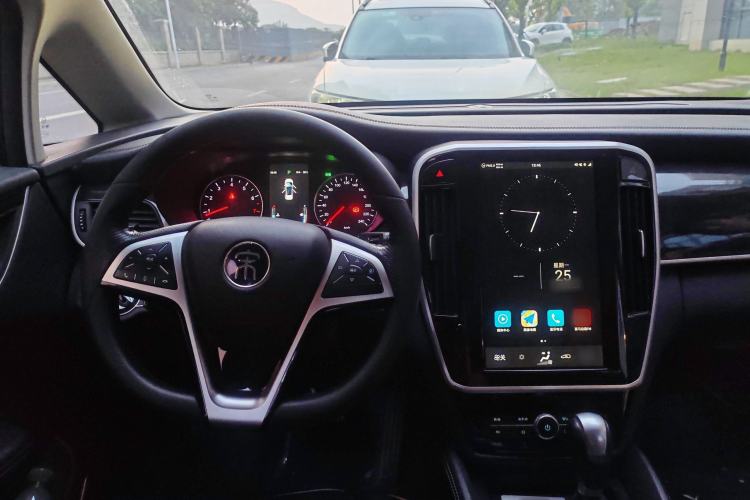 Used BYD Song MAX 2017 1.5T Automatic Smart Connect Elite 7-Seater Steering Wheel