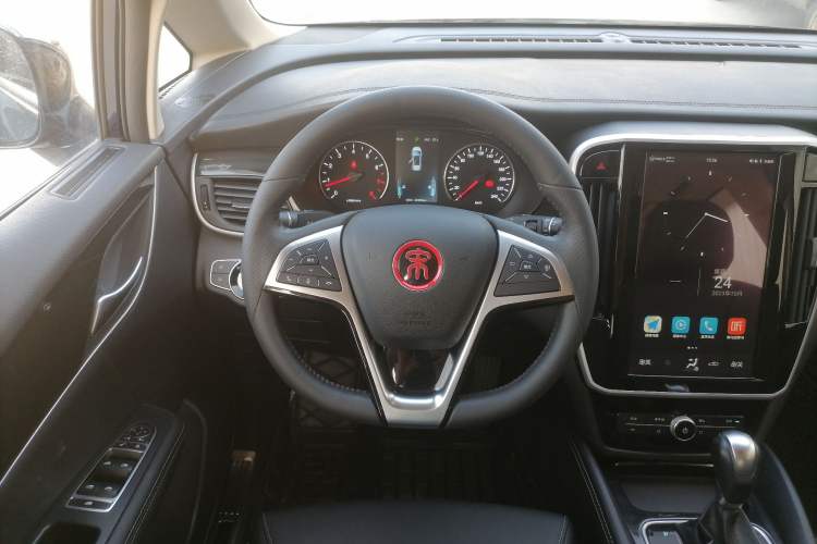 Used BYD Song MAX 2017 1.5T Automatic Smart Connect Elite 7-Seater Steering Wheel