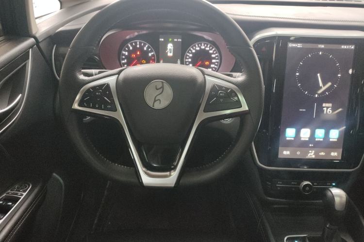 Used BYD Song MAX 2017 1.5T Automatic Smart Connect Elite 7-Seater Steering Wheel