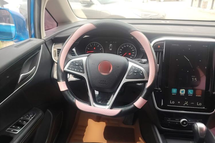 Used BYD Song MAX 2017 1.5T Automatic Smart Connect Elite 7-Seater Steering Wheel